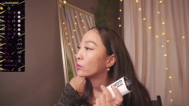 Snapshot of 1reisatumi_ chatting on November 2025 07:02:02 PM 1reisatumi online show from November 2025 07:02:02 PM