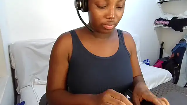 Ashaichious online show from February 2025 01:34:01 AM