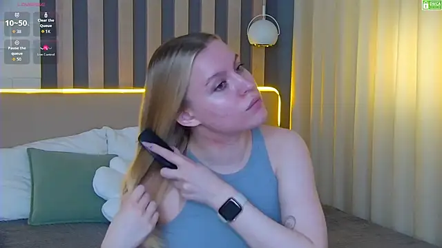 Snapshot of AmaliaBell chatting on June 2026 01:11:01 PM AmaliaBell online show from June 2026 01:11:01 PM