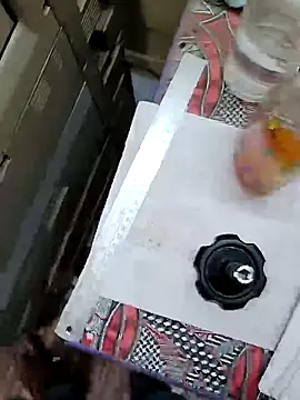 u wan me online show from February 2025 01:37:01 AM