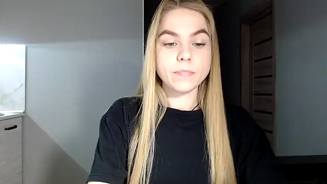 Snapshot of Sunbeam_ chatting on January 2025 10:27:01 PM Sunbeam online show from January 2025 10:27:01 PM