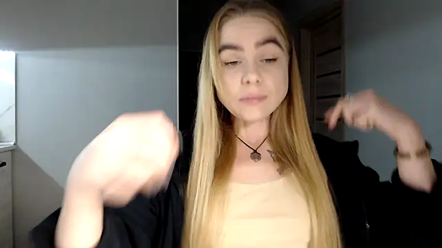 Snapshot of Sunbeam_ chatting on January 2025 08:22:01 PM Sunbeam online show from January 2025 08:22:01 PM