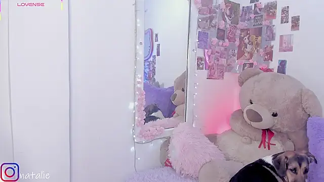 natalie jaensen online show from September 2025 07:24:02 PM