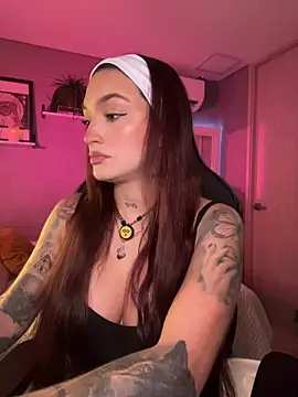 DaniDusan  online show from January 2026 09:13:01 PM