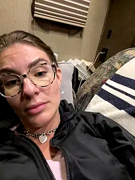 Snapshot of Milfywaysx chatting on September 2025 12:21:01 AM Milfywaysx online show from September 2025 12:21:01 AM