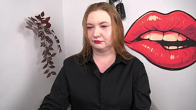 LaraDream online show from February 2026 01:27:01 PM