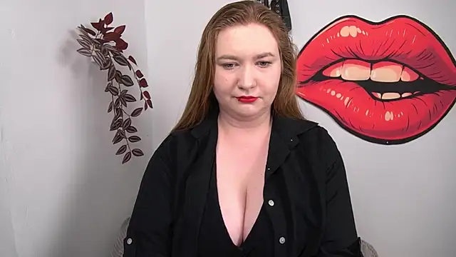 LaraDream online show from February 2026 01:09:01 PM