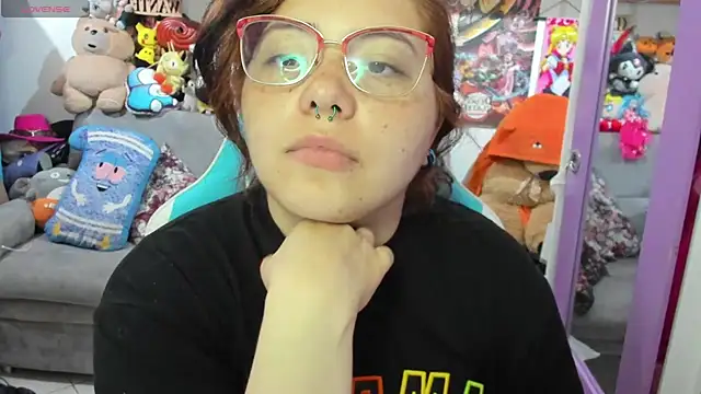 soficammy online show from September 2025 11:15:02 PM