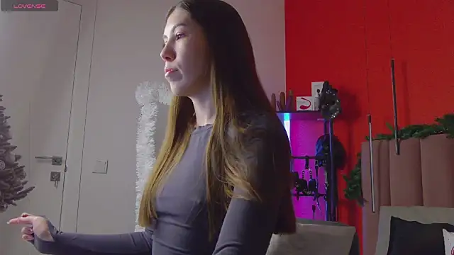 SweetySonya online show from December 2025 01:33:02 AM