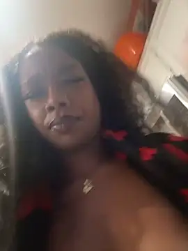 mismialove online show from April 2026 09:02:01 AM