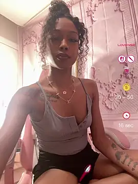 mismialove online show from June 2026 10:17:01 AM