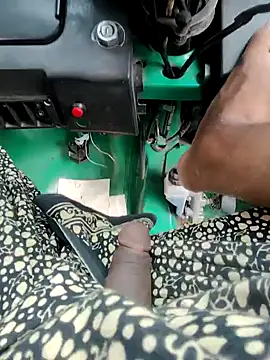 Snapshot of Kolkata___Boy chatting on December 2024 07:00:02 AM Kolkata   Boy online show from December 2024 07:00:02 AM