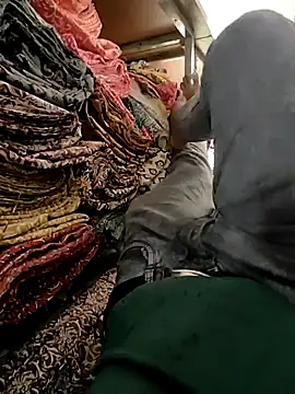 Snapshot of Kolkata___Boy chatting on March 2025 03:05:02 AM Kolkata   Boy online show from March 2025 03:05:02 AM